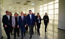 Bakan Murat Kurum’dan Hastanede Tedavi Gören Ali Bakan’a Ziyaret