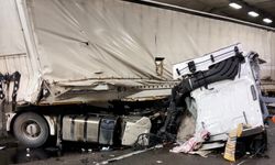 Erkenek Tüneli’nde Feci Kaza: Tır Duvara Çarptı Sürücü Ağır Yaralı!