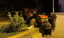 Malatya’da Traktöre Çarpan Araç Sürücüsü Yaralandı