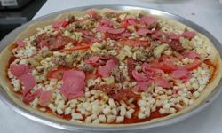 Akçadağ’ın Yeni Lezzeti İnce Hamurlu Pizza Yoğun İlgi Görüyor