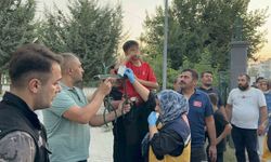 Malatya’da Çocuk Oyun Oynamak İsterken Demir Parmaklığa Saplandı