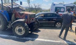 Doğanşehir’de Traktör Römorkuna Çarpan Otomobil Kazaya Neden Oldu