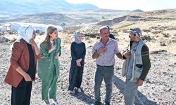 Milletvekili Ölmeztoprak Sarıçiçek Yaylası’nda Üreticilerle Buluştu