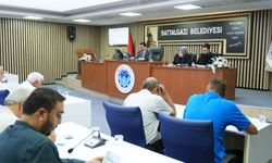 Battalgazi Meclisi’nde Kapalı Çarşı ve Yeni Projeler Gündeme Geldi