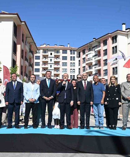 Malatya’da Deprem Konutları ve İş Yerleri Sahiplerini Buldu