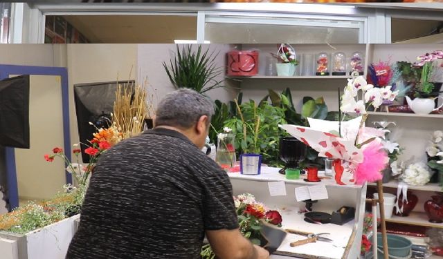 Anneler Günü’nde Malatya’da Çiçekçiler Yoğun İlgi Gördü