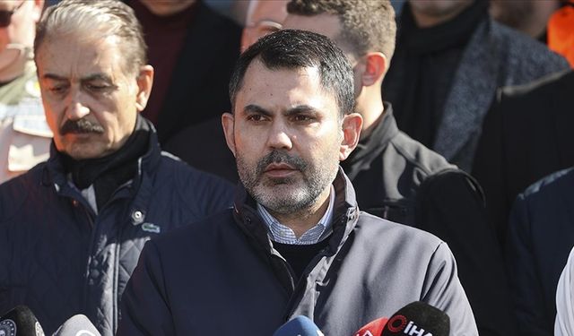 Bakan Kurum Malatya’da Özgür Özel’e Tepki Gösterdi!