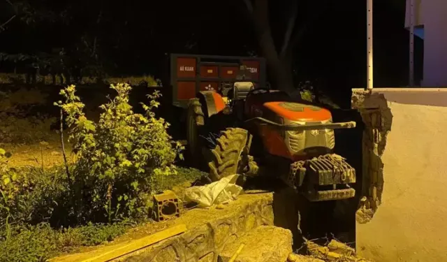 Malatya’da Traktöre Çarpan Araç Sürücüsü Yaralandı