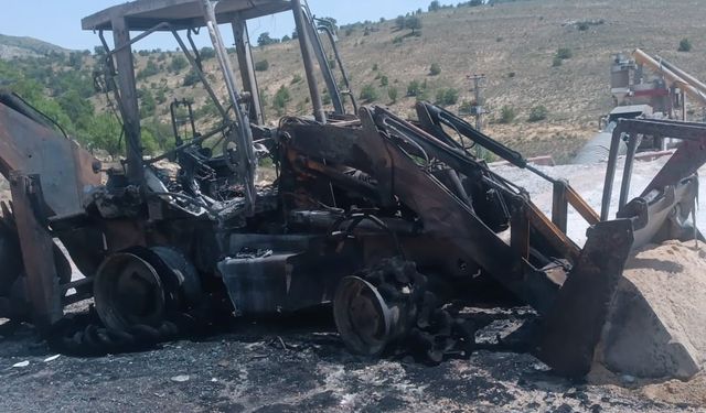 Malatya’da Beton Santralinde İş Makinesi Alev Alev Yandı