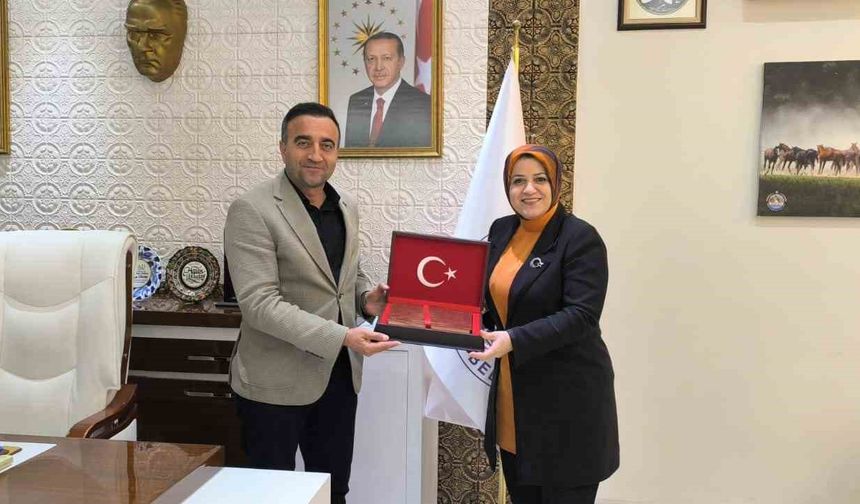 AK Partili Ayşe Sula Köseoğlu, Akçadağ’ı Ziyaret Etti
