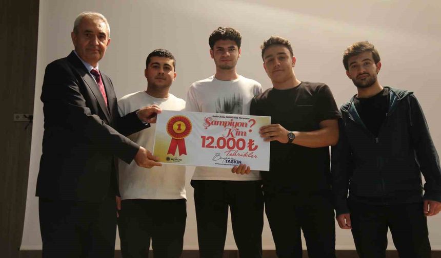Battalgazi’de Liseler Arası Bilgi Yarışması Nefes Kesti
