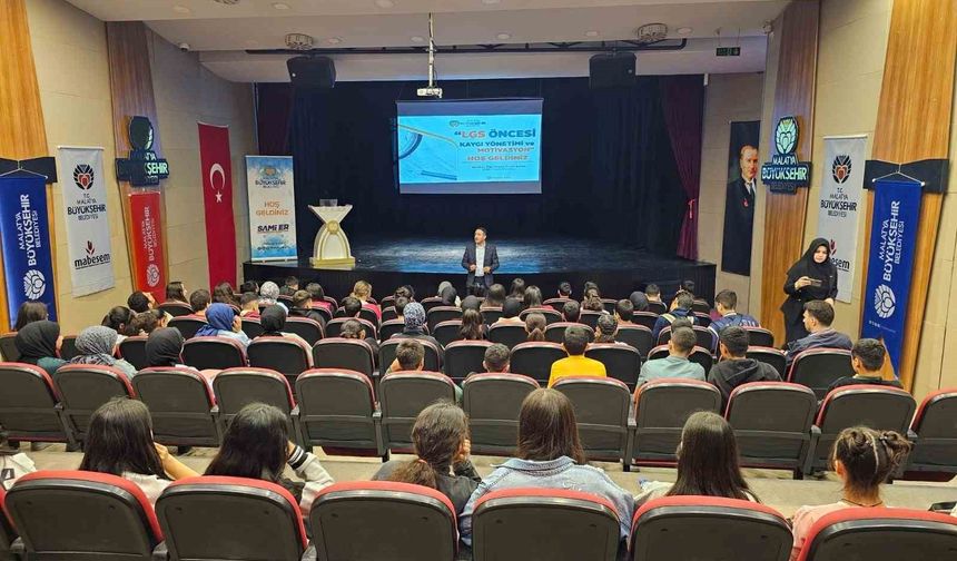 Malatya Büyükşehir Belediyesi'nden LGS Öğrencilerine Moral Desteği