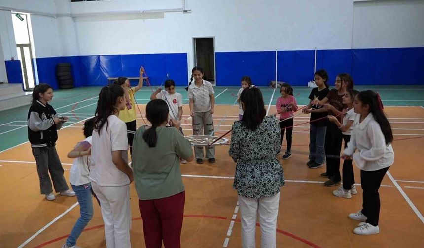 Yeşilyurt’ta Melekbaba’da Çocuk Şenliği Coşkusu