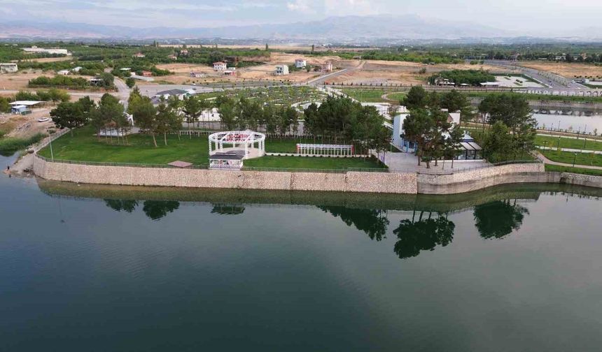Kırkgöz Sahil Parkı Kır Düğün Salonu Malatyalıların Gözdesi Oldu