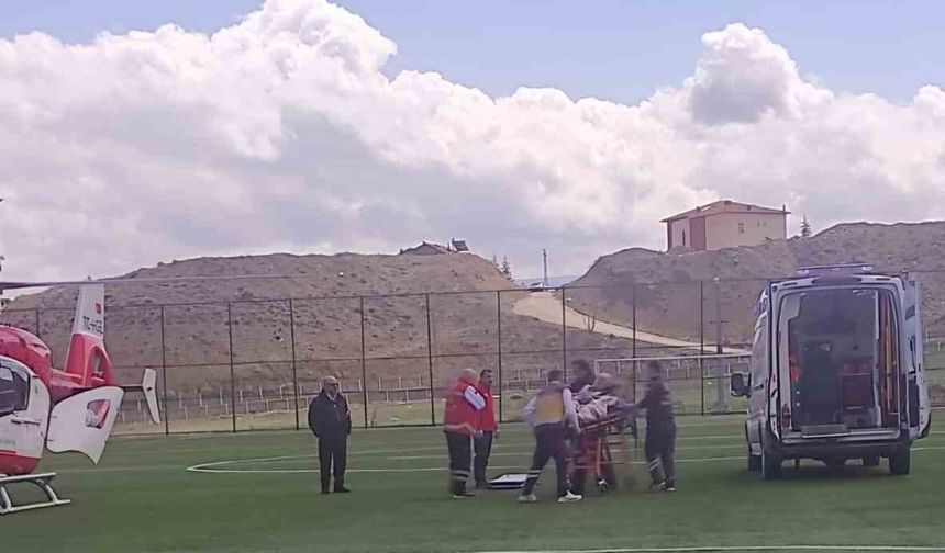 Darende’de de Kalp Krizi ve Beyin Kanaması Geçiren İki Hasta Helikopterle Sevk Edildi