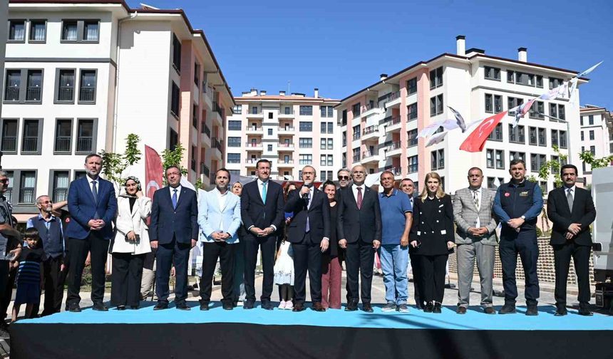 Malatya’da Deprem Konutları ve İş Yerleri Sahiplerini Buldu