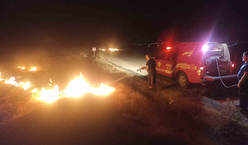 Malatya'nın Darende İlçesinde Ot Yangını Paniği