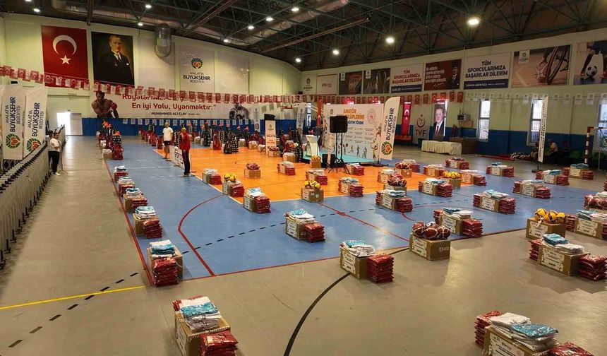 Malatya’da Amatör Spor Kulüplerine 10 Milyon TL’lik Destek